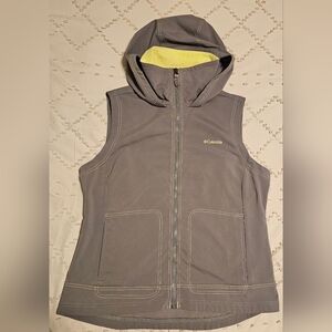 Columbia Women's Gray Hooded Vest